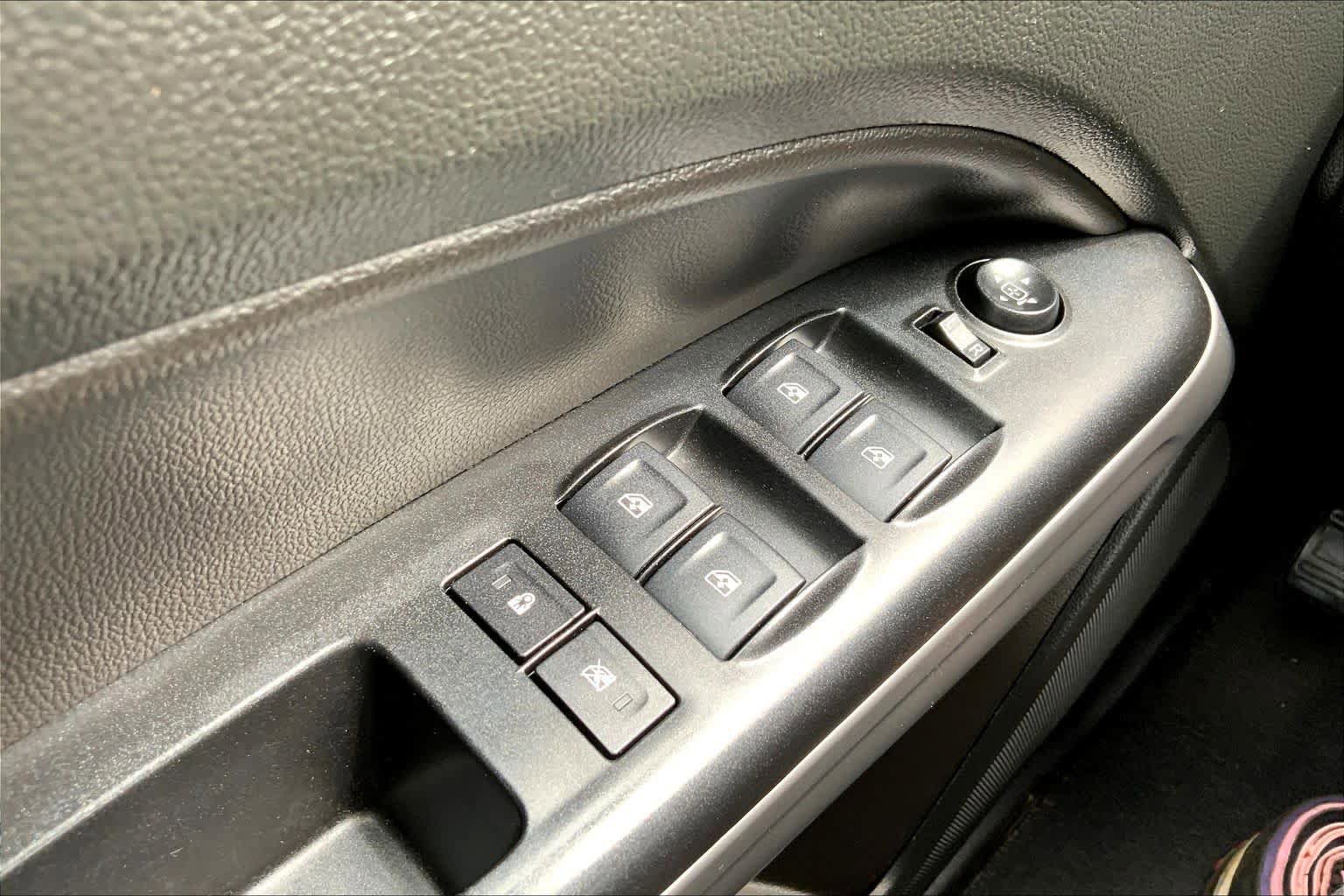 Used 2021 Chevrolet Colorado LT image 35