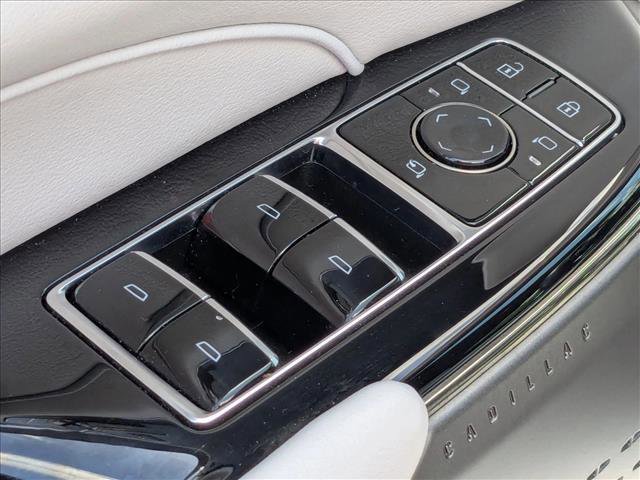Used 2024 Cadillac Lyriq Sport AWD/4WD image 12