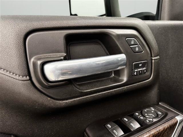 Used 2021 GMC Sierra 3500 Denali w/ Denali Ultimate Package AWD/4WD image 11