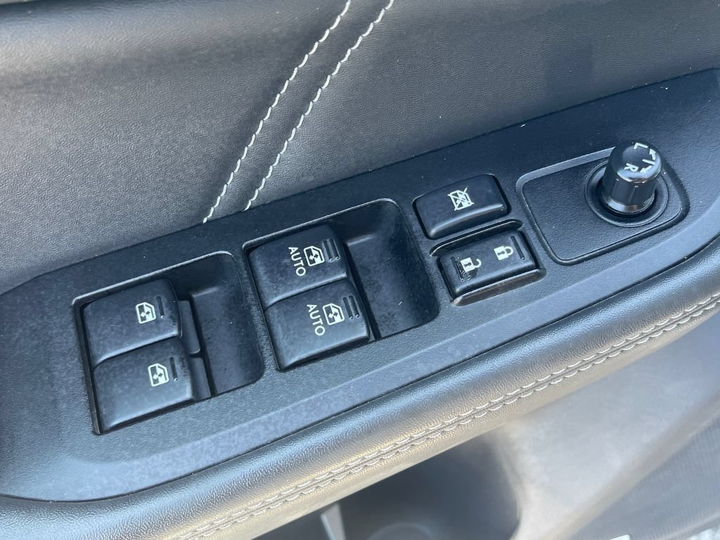 Used 2019 Subaru Outback 3.6R Limited AWD/4WD image 16