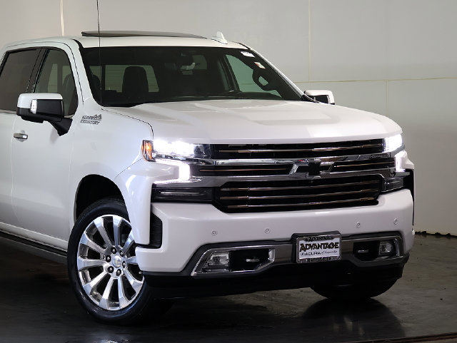 Used 2020 Chevrolet Silverado 1500 High Country w/ Technology Package AWD/4WD image 6