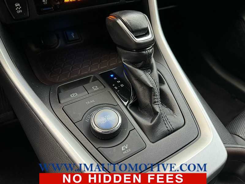 Used 2021 Toyota RAV4 Limited image 34