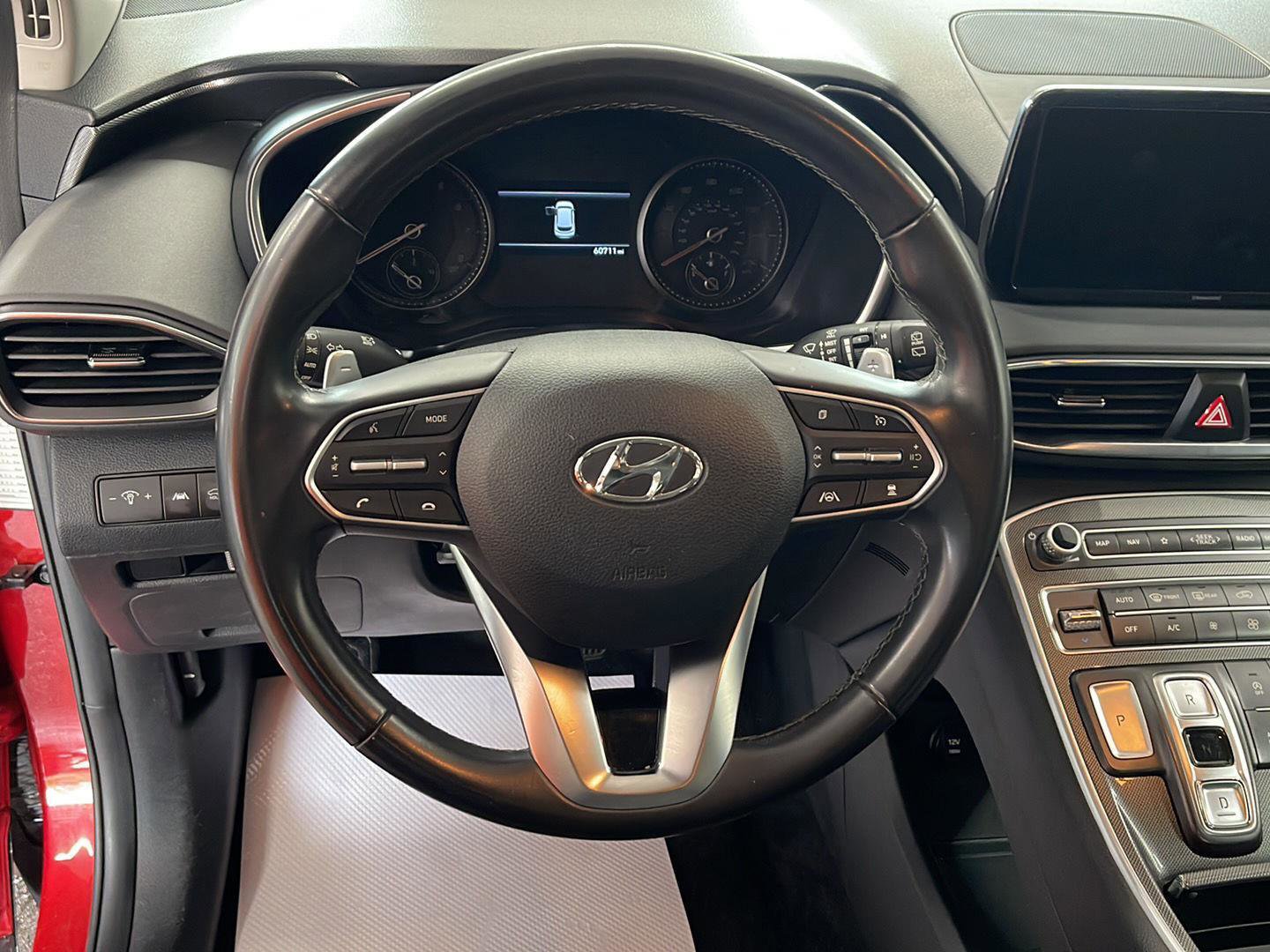 Used 2023 Hyundai Santa Fe SEL image 13