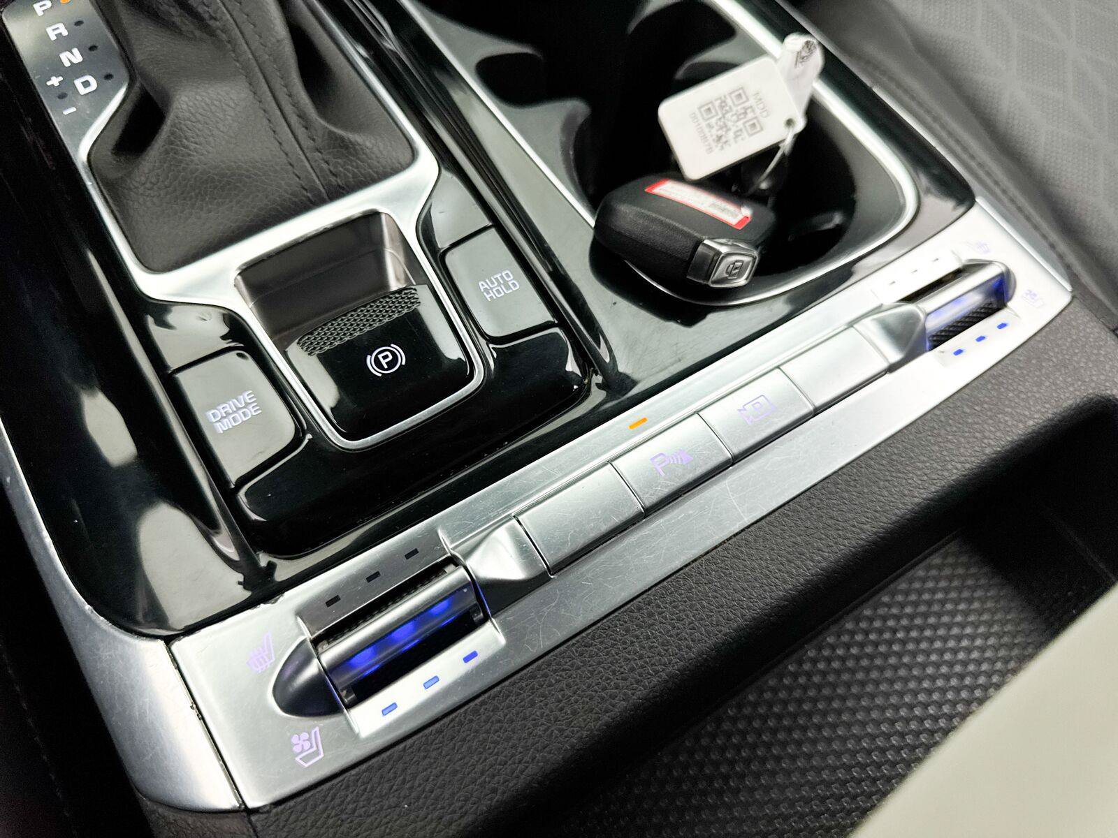 Used 2024 Kia Carnival SX FWD image 27