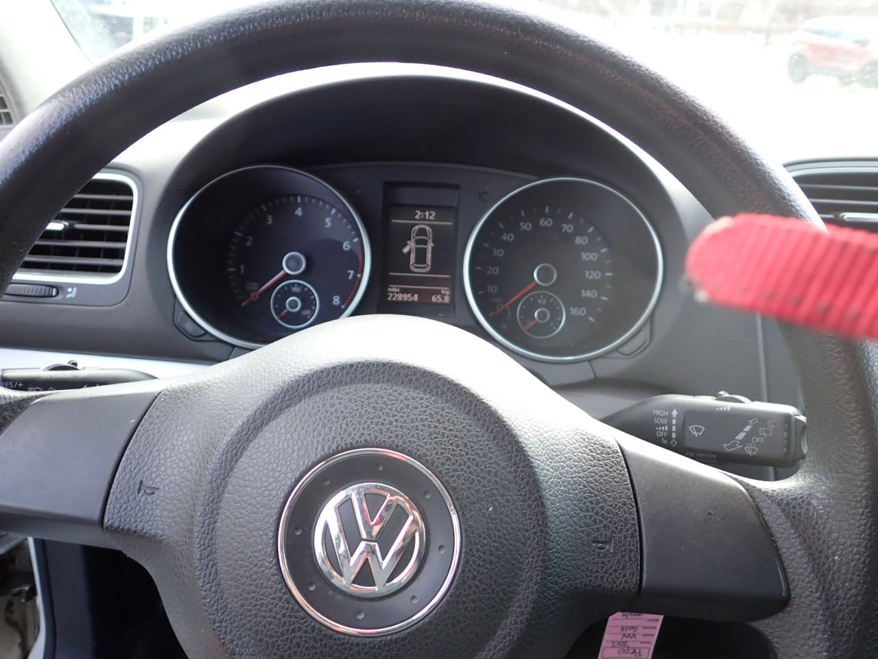 Used 2012 Volkswagen Golf 2.5L Conv & Sunroof 4 Door PZE image 30