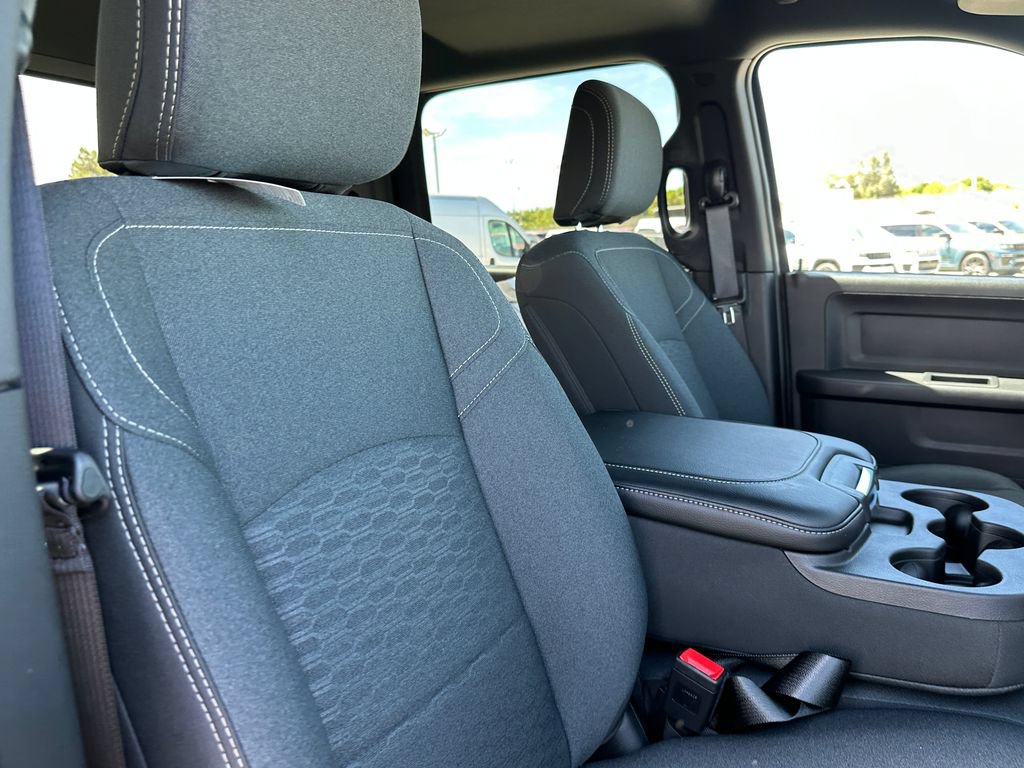 New 2026 RAM 2500 Warlock AWD/4WD image 15