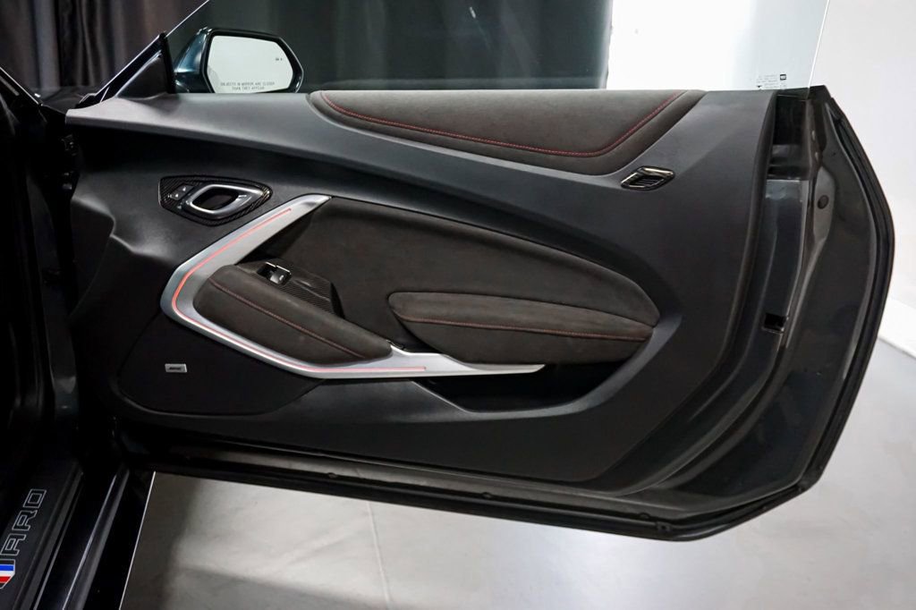 Used 2018 Chevrolet Camaro ZL1 image 39