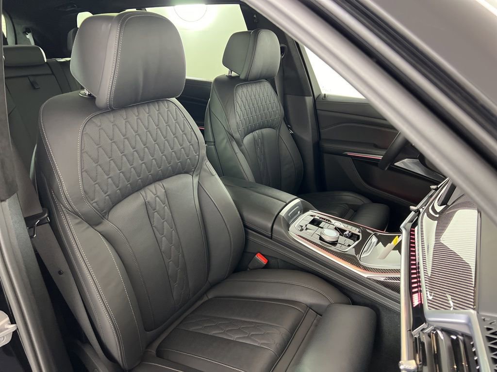 Certified 2023 BMW X7 M60i w/ Executive Package image 38