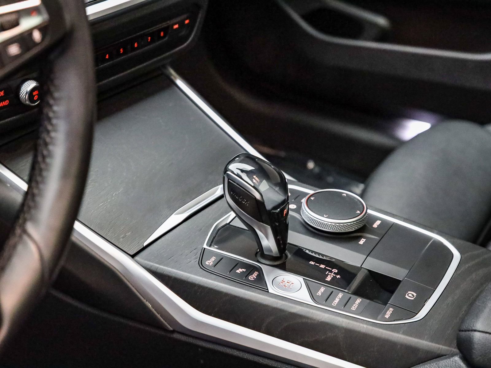 Used 2020 BMW 330i Sedan w/ Convenience Package image 24