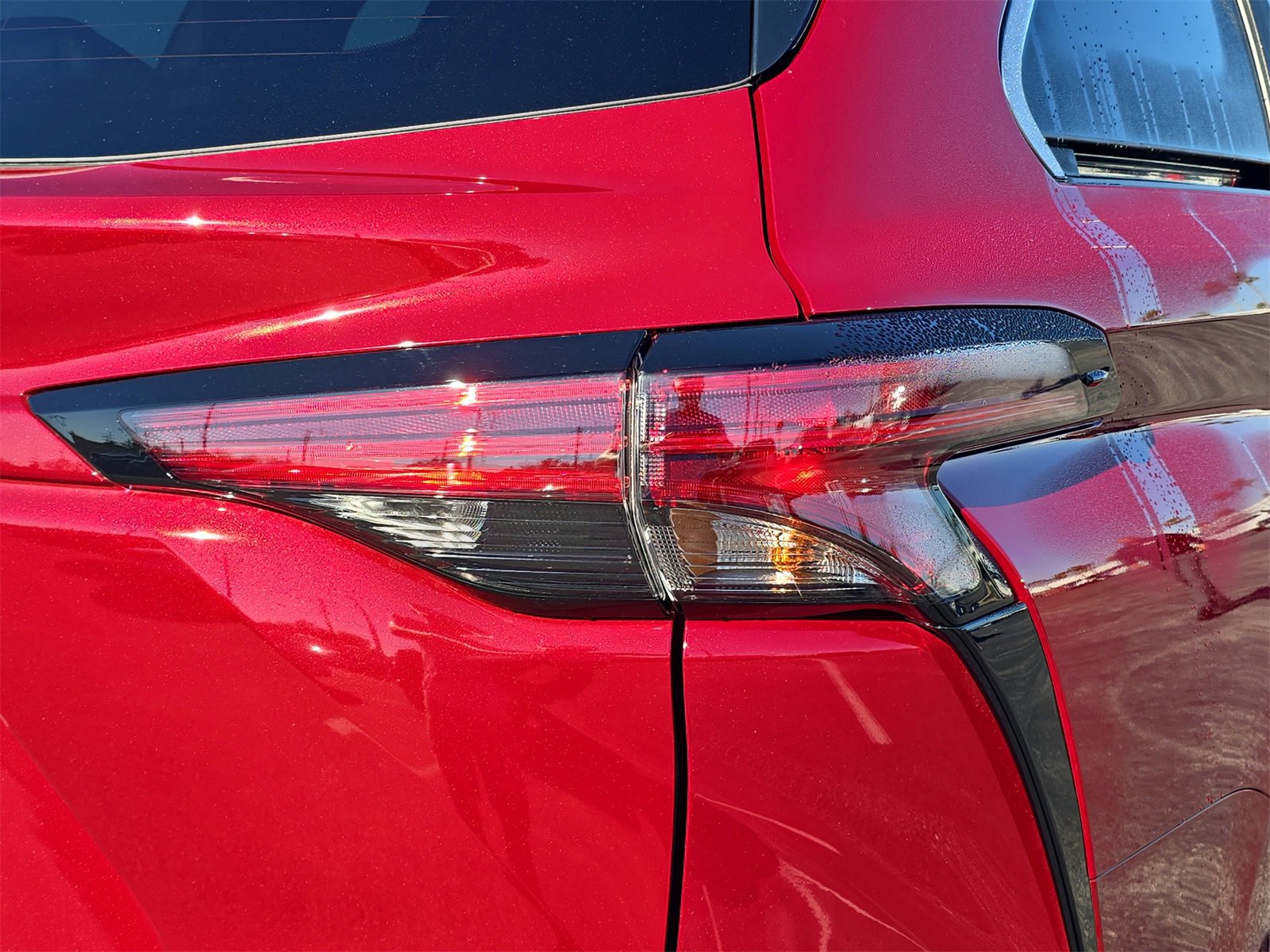 Used 2025 Toyota Sienna Platinum image 7