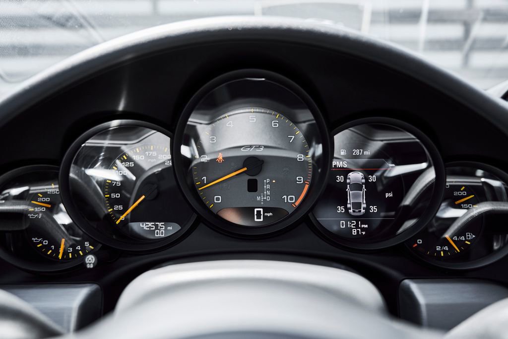 Used 2018 Porsche 911 GT3 RWD image 52