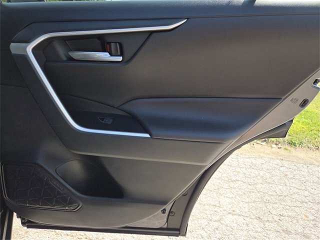 Used 2022 Toyota RAV4 XLE image 14