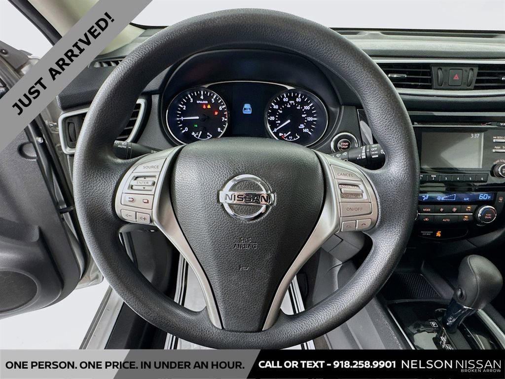 Used 2015 Nissan Rogue SV FWD image 11
