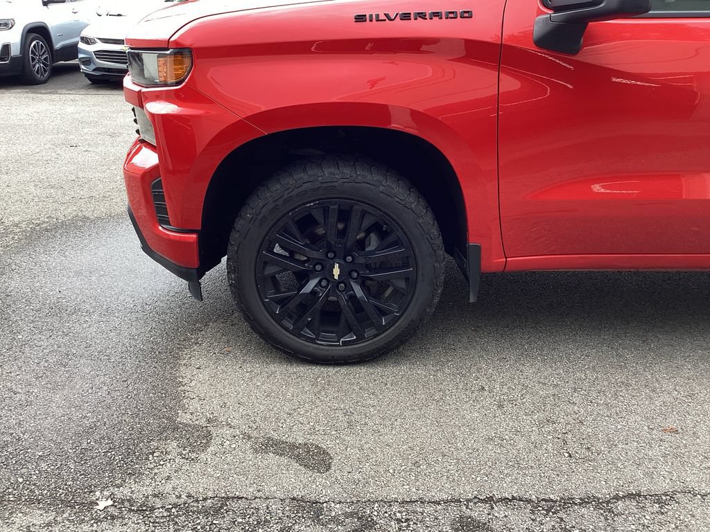 Used 2019 Chevrolet Silverado 1500 Custom w/ Custom Value Package AWD/4WD image 25