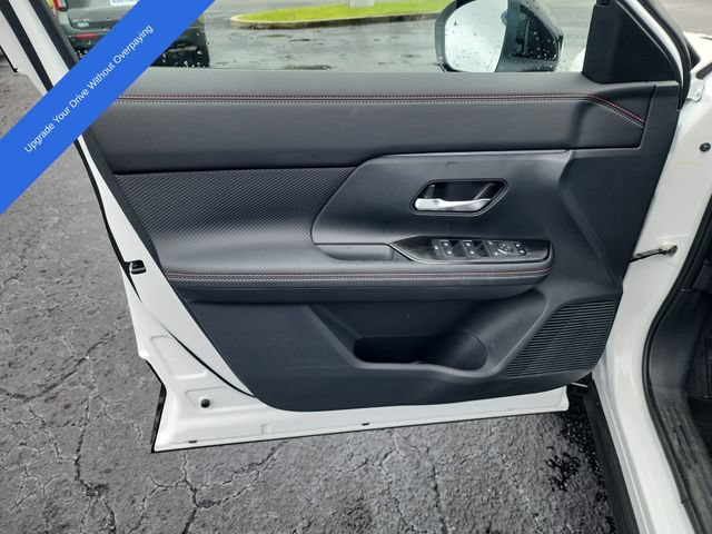 Used 2026 Nissan Kicks SR w/ SR Premium Package FWD image 9