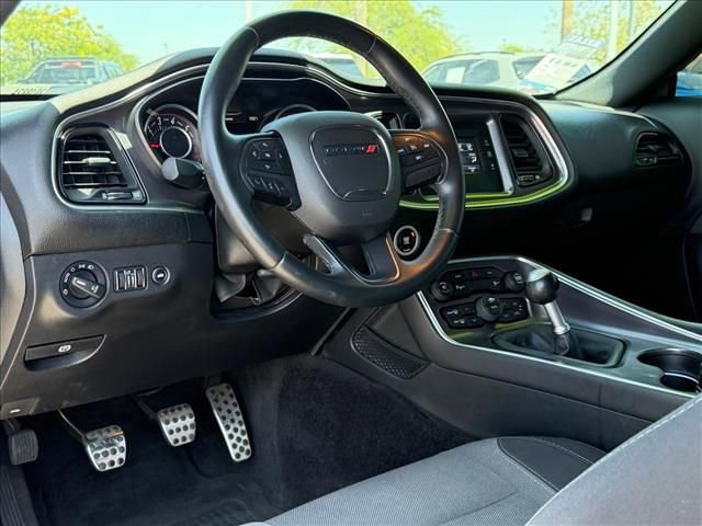Used 2015 Dodge Challenger R/T w/ Quick Order Package 22B R/T RWD image 9