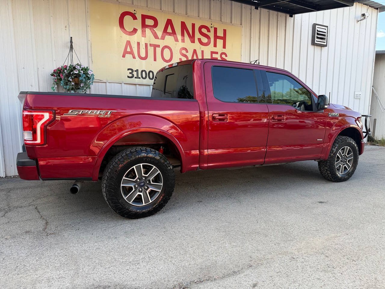 Used 2016 Ford F150 XLT w/ Equipment Group 302A Luxury AWD/4WD image 3