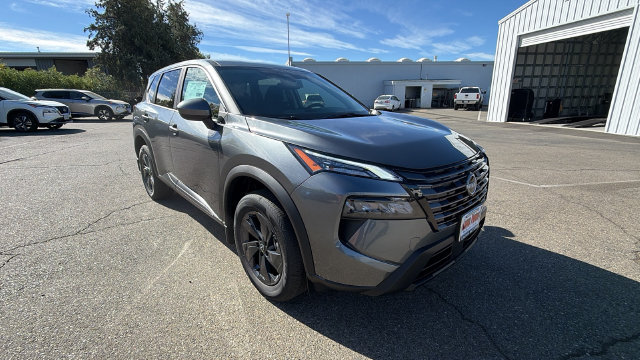 New 2026 Nissan Rogue SV AWD/4WD image 2