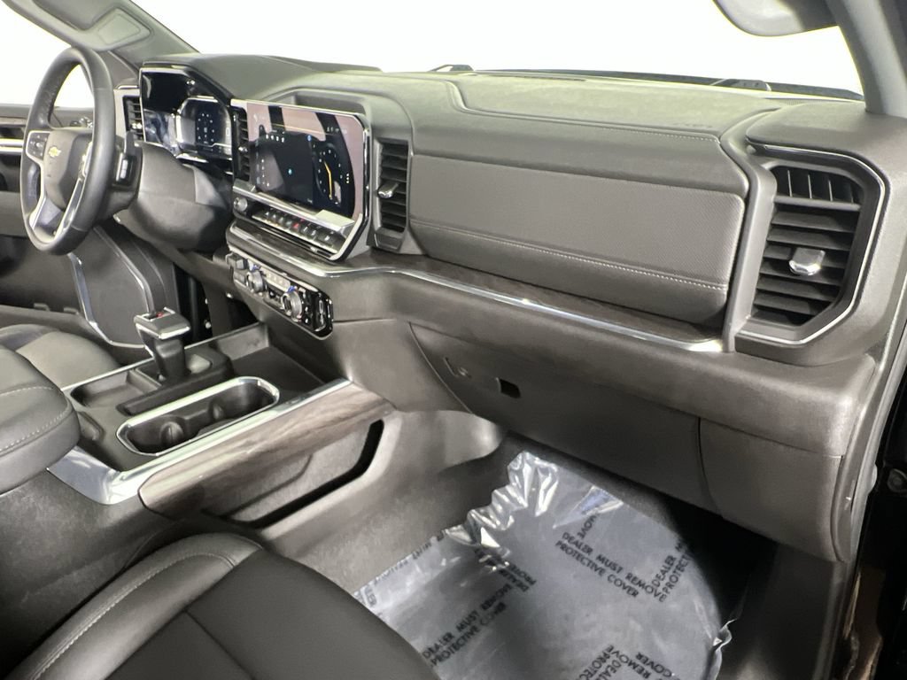 Certified 2023 Chevrolet Silverado 1500 LTZ AWD/4WD image 29