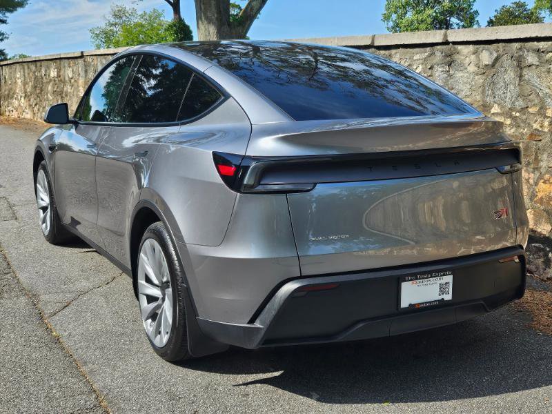 Used 2026 Tesla Model Y AWD image 13