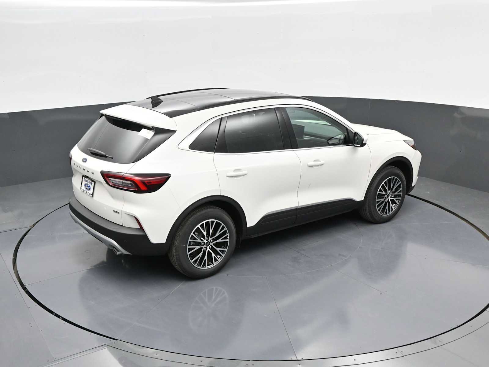New 2025 Ford Escape SE FWD image 30