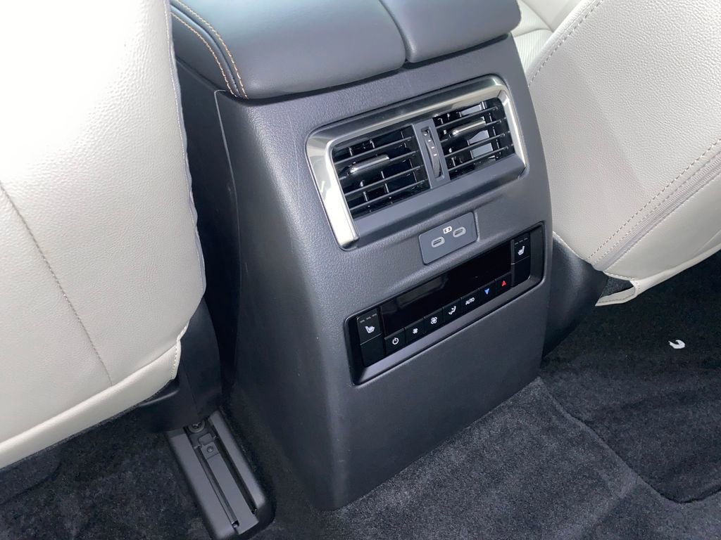 Used 2026 MAZDA CX-90 3.3 Turbo w/ Preferred Package AWD/4WD image 14