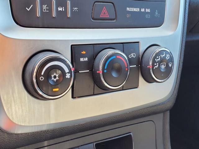 Used 2013 GMC Acadia SLE image 30
