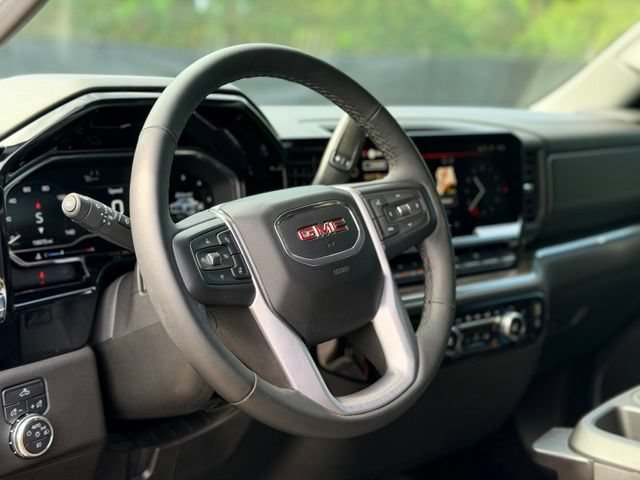 Used 2024 GMC Sierra 1500 Elevation AWD/4WD image 10