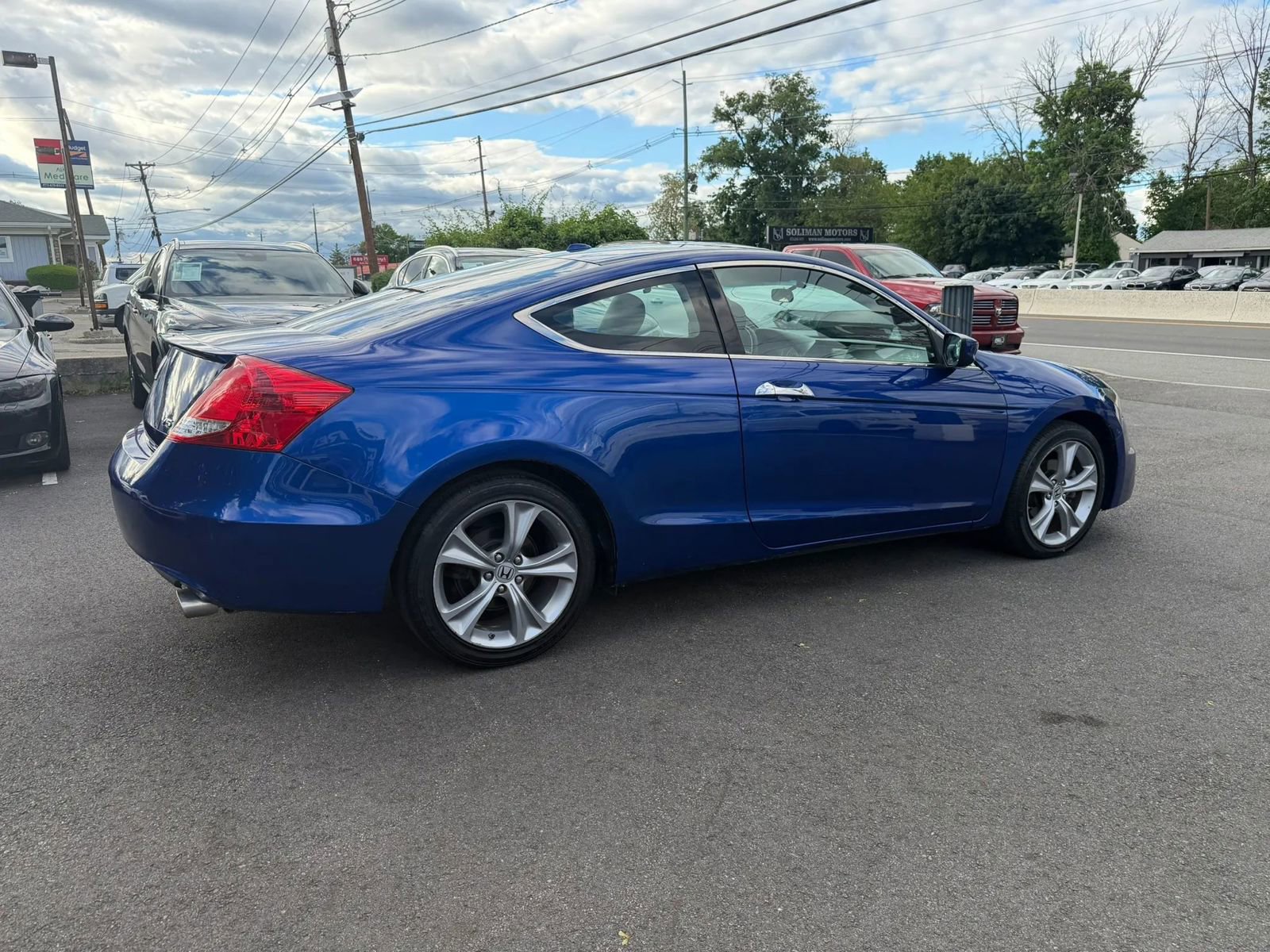 Used 2011 Honda Accord EX-L image 9