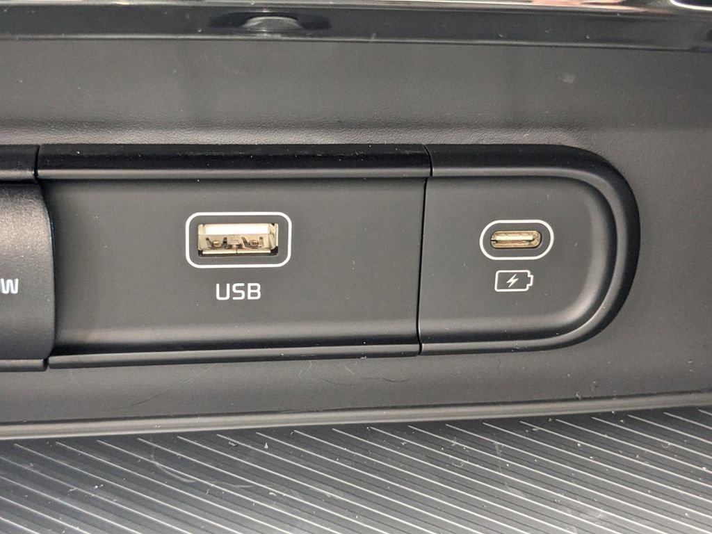 Used 2024 Kia Sportage LX image 22