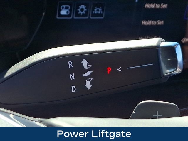 Used 2024 Chevrolet Traverse Z71 AWD/4WD image 11