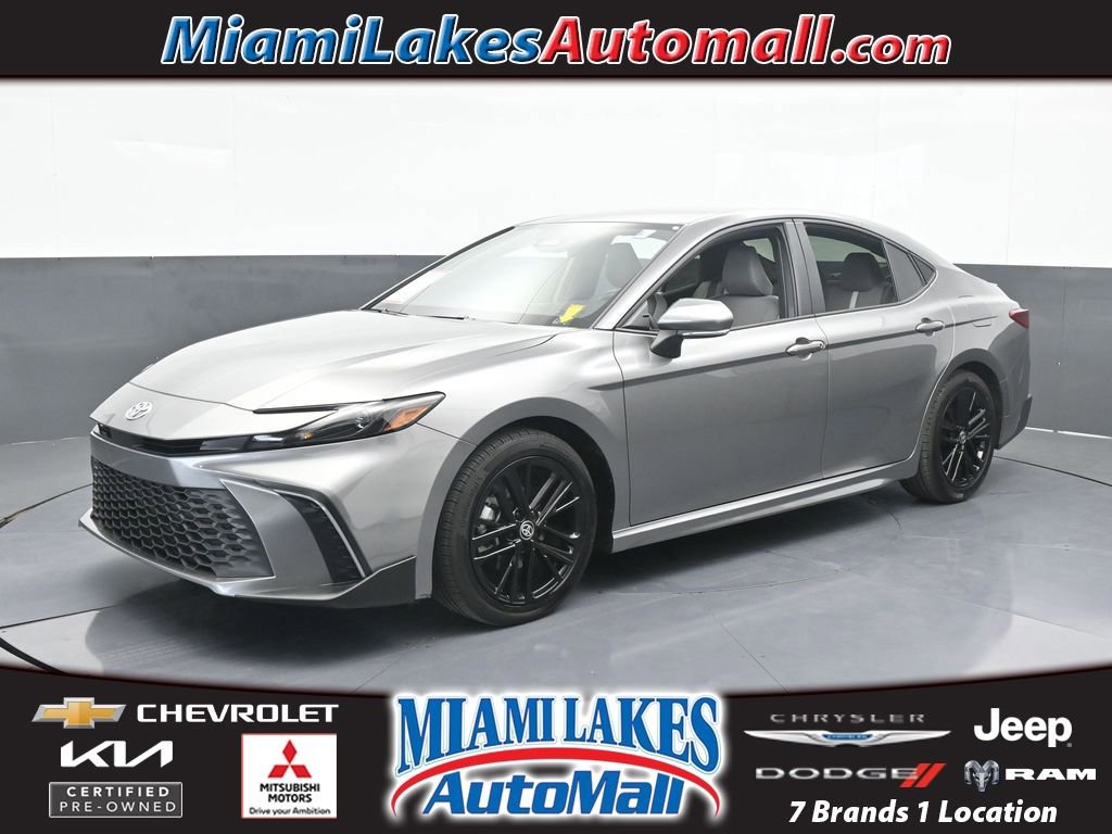 Used 2025 Toyota Camry SE
