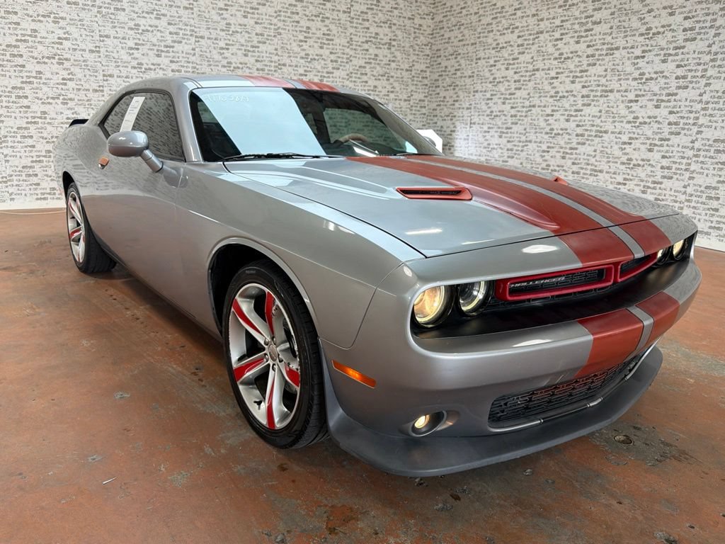 Used 2016 Dodge Challenger SXT w/ Super Sport Group (SS/T) RWD image 9