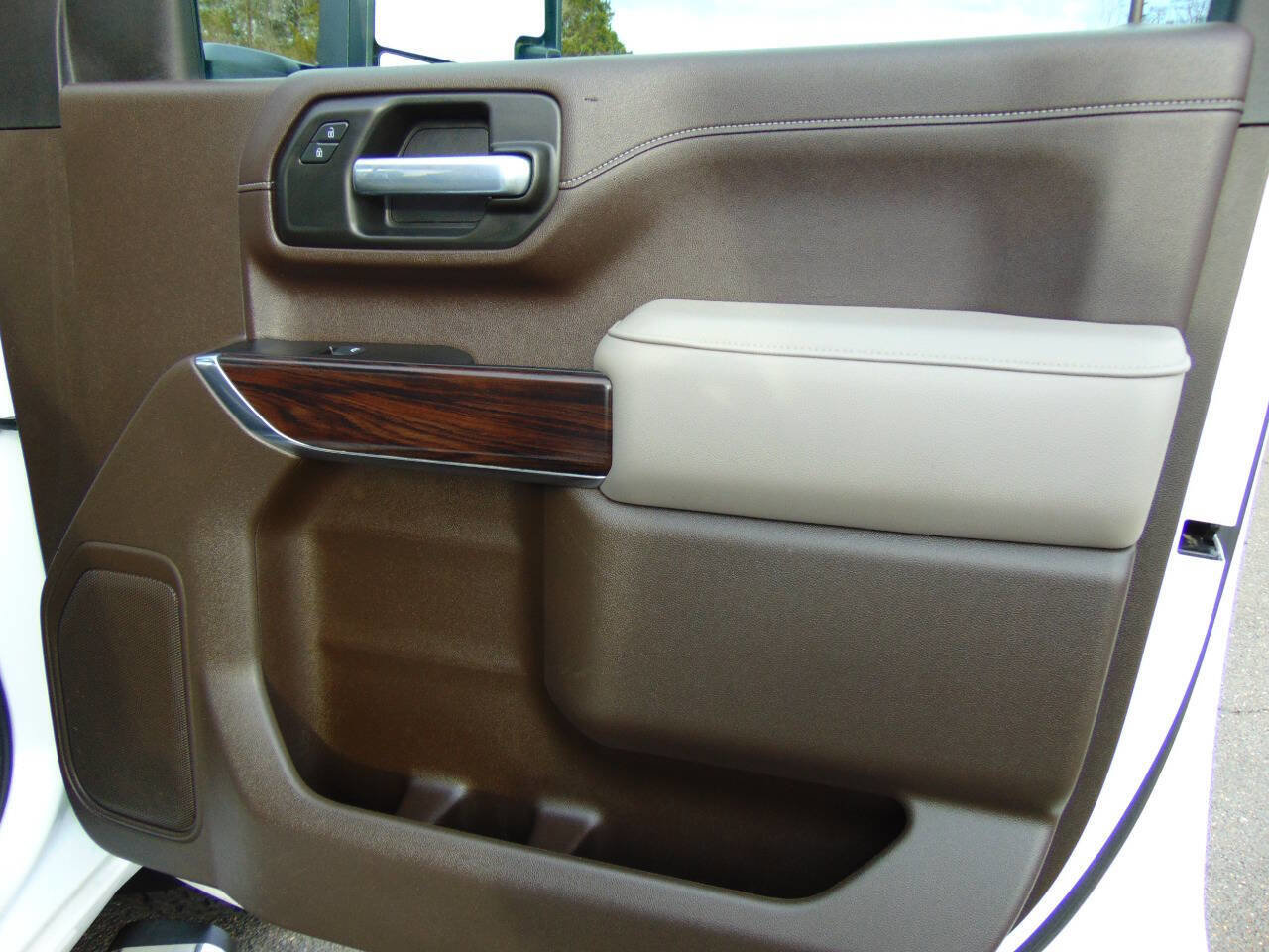 Used 2021 GMC Sierra 3500 SLT w/ SLT Convenience Package image 48