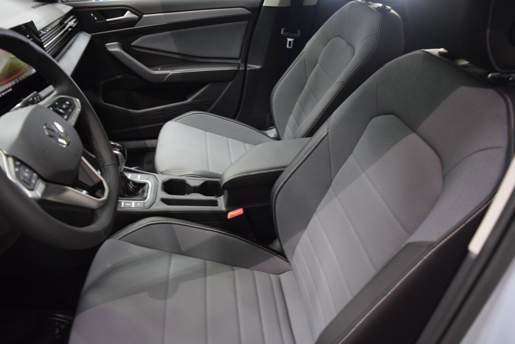 New 2026 Volkswagen Jetta SE image 4