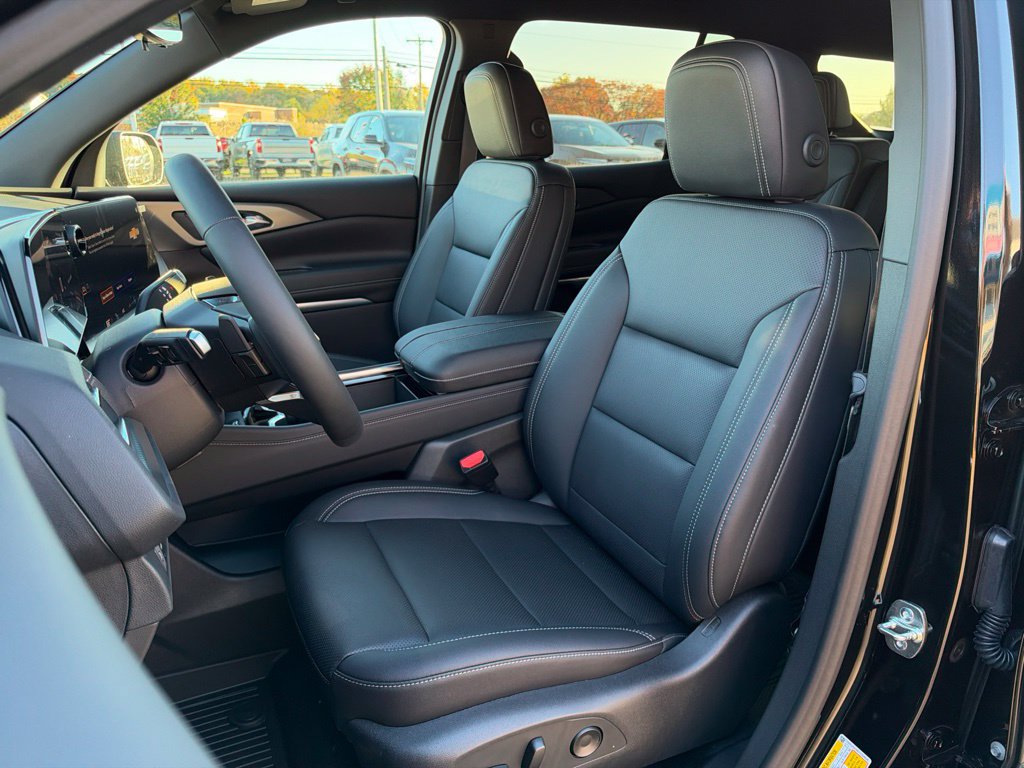New 2027 Chevrolet Traverse LT w/ Driver Confidence Package AWD/4WD image 22
