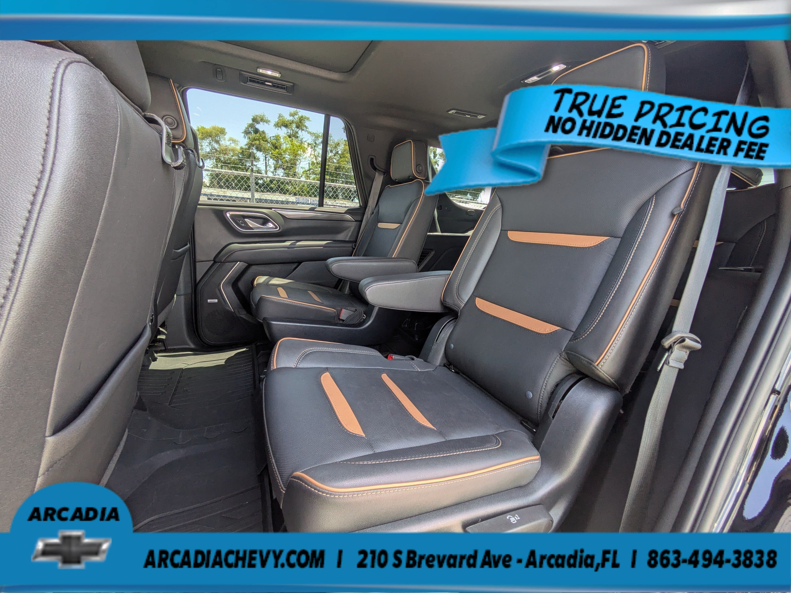 Used 2023 GMC Yukon AT4 AWD/4WD image 14