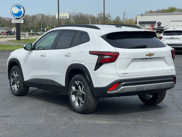 New 2026 Chevrolet Trax LT w/ Driver Confidence Package FWD image 6