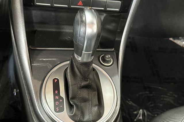 Used 2018 Volkswagen Beetle 2.0T S FWD image 24