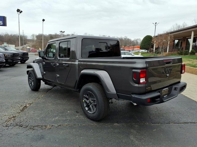 New 2026 Jeep Gladiator Sport image 4