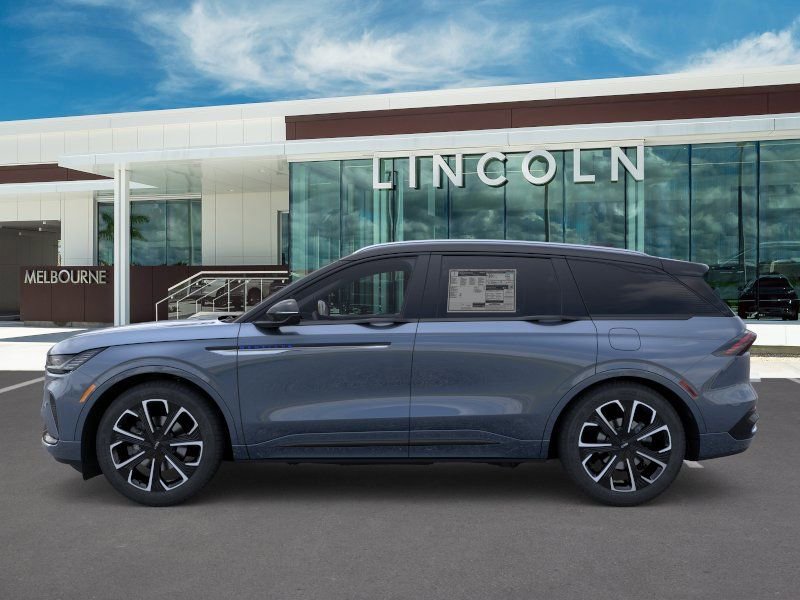 New 2026 Lincoln Nautilus Reserve AWD/4WD image 3