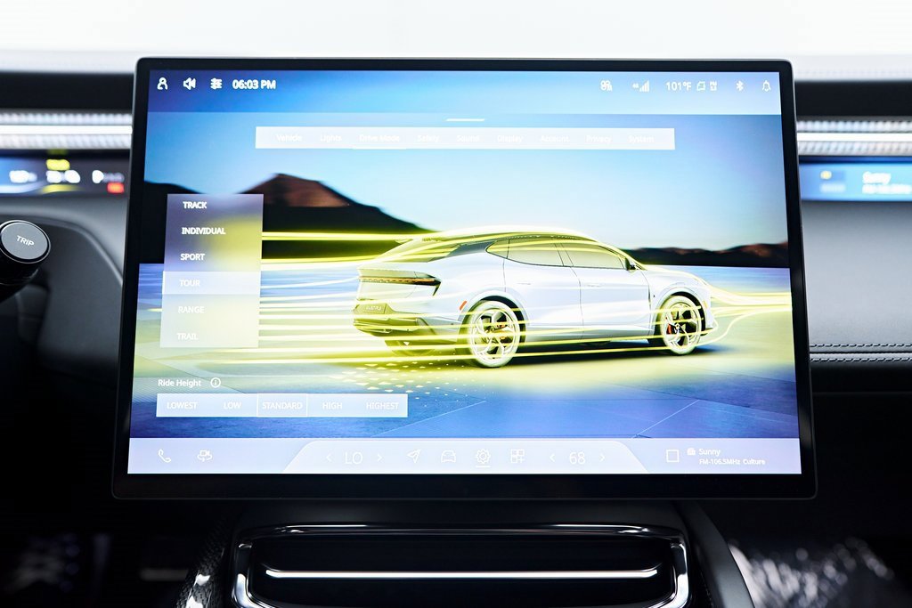 Used 2025 Lotus Eletre image 96