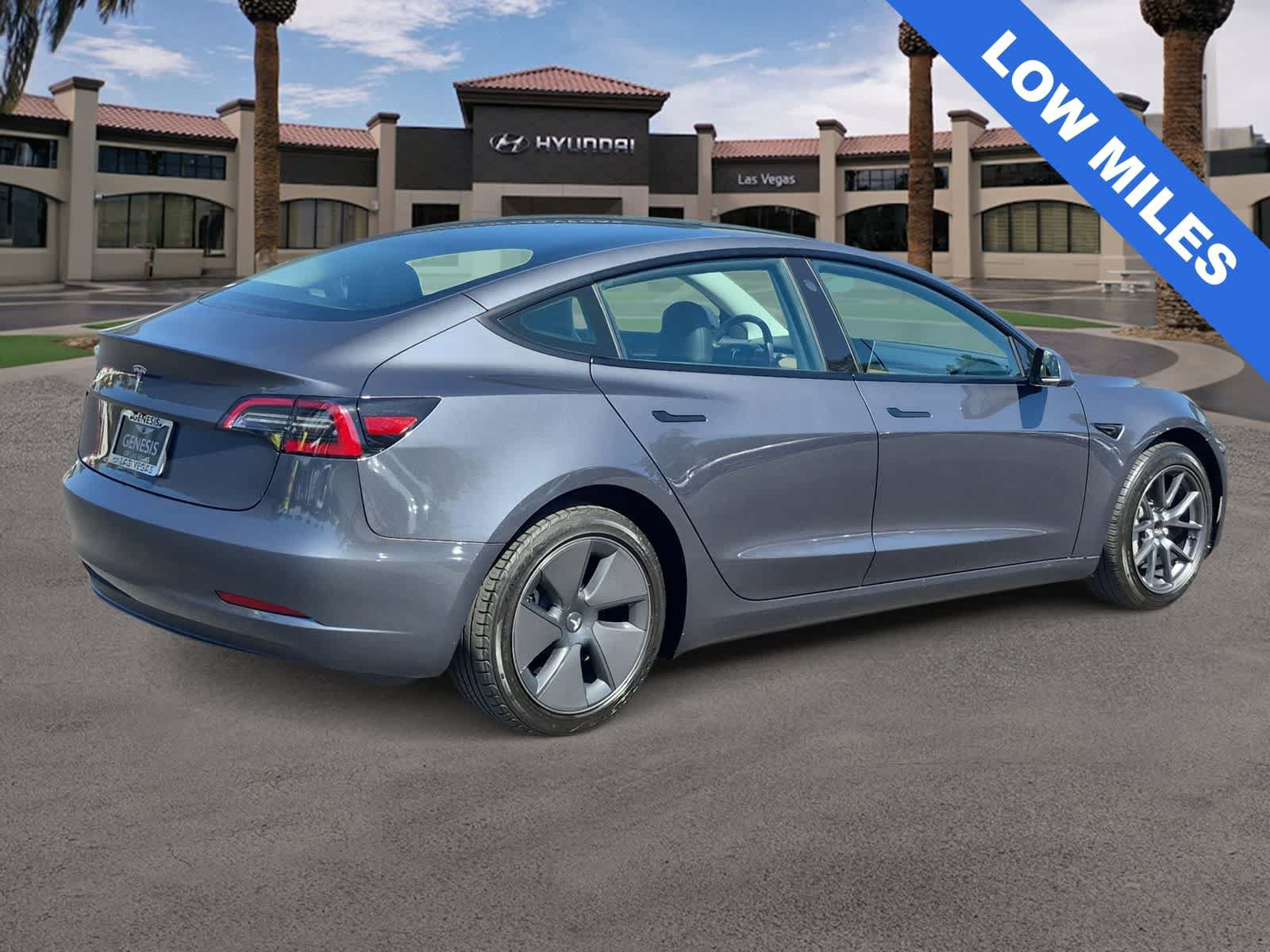 Used 2023 Tesla Model 3 Standard Range RWD image 8