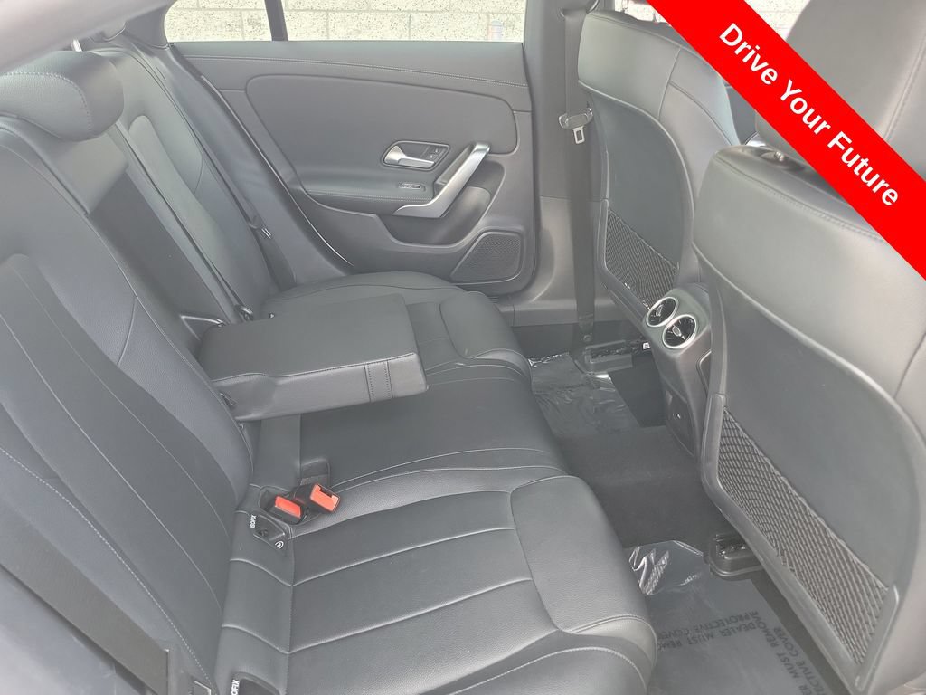 Used 2025 Mercedes-Benz CLA 250 image 23