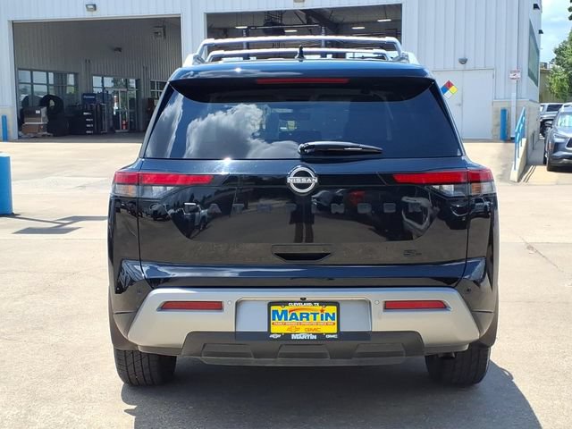 Used 2023 Nissan Pathfinder SL w/ Black Appearance Package FWD image 6