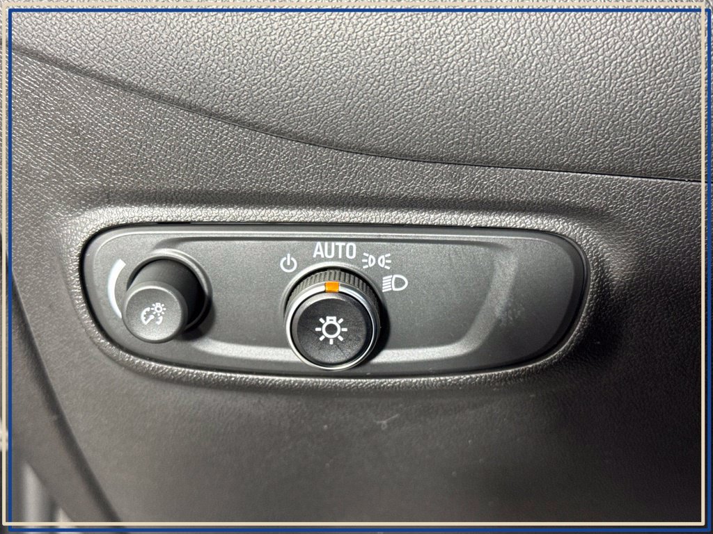 Certified 2024 Chevrolet Equinox LT AWD/4WD image 21