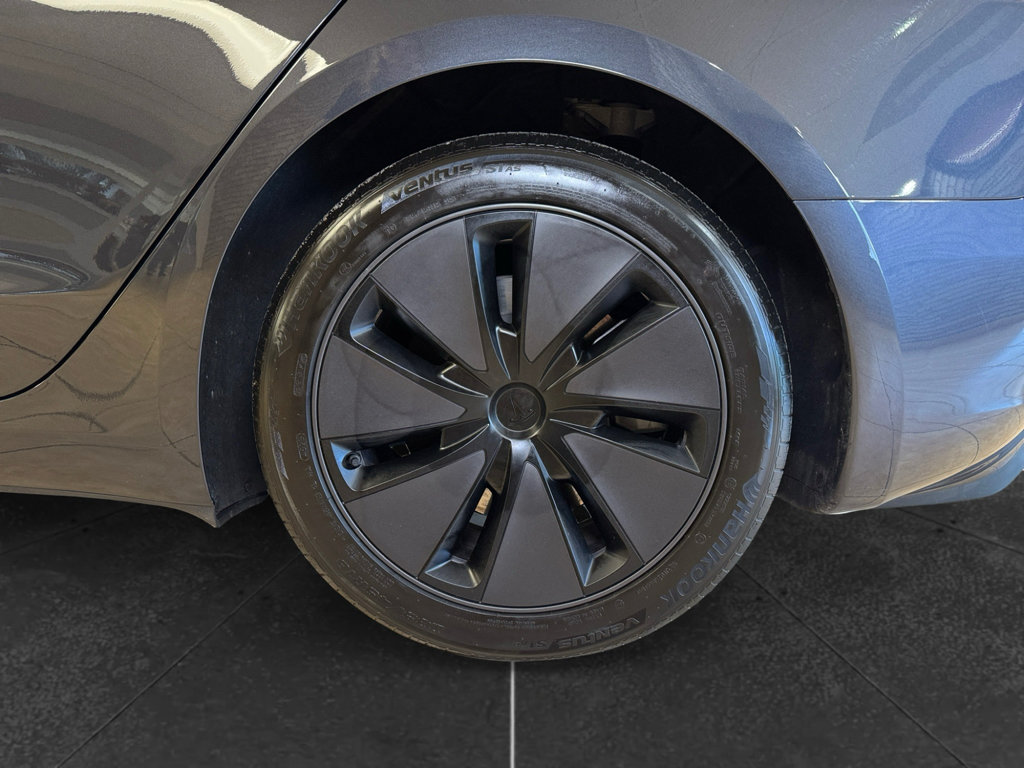 Used 2024 Tesla Model 3 Long Range AWD/4WD image 32