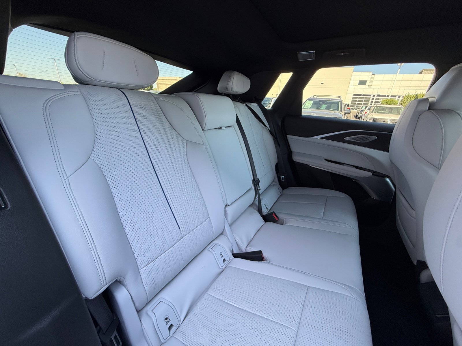 Used 2026 Cadillac Lyriq Premium Sport AWD/4WD image 18