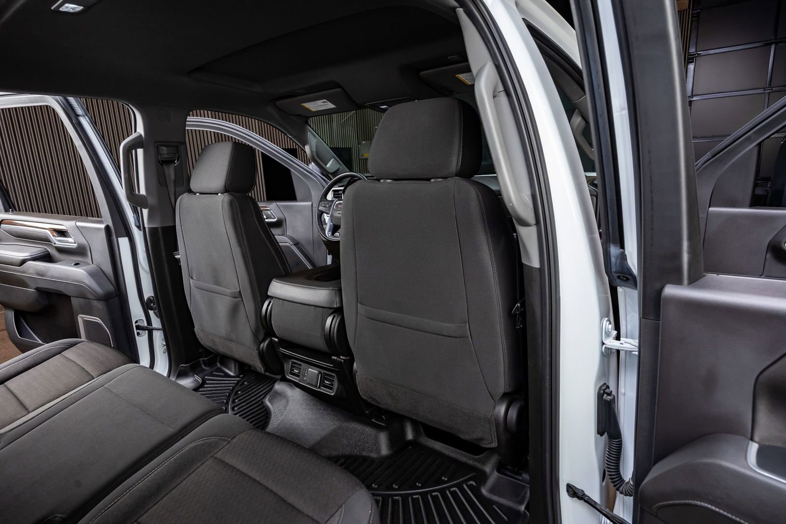 Used 2024 GMC Sierra 3500 SLE image 32