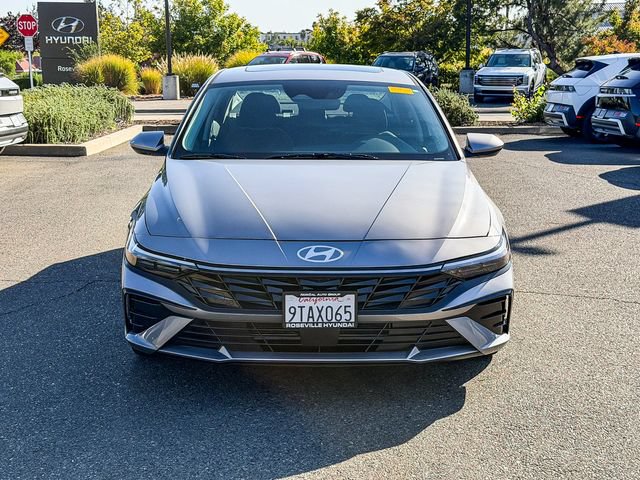Used 2025 Hyundai Elantra SEL FWD image 7